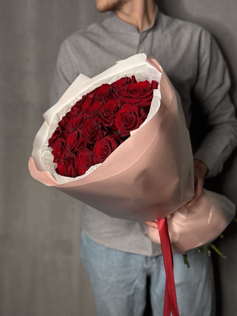 Букет из 21 Голландской розы №220