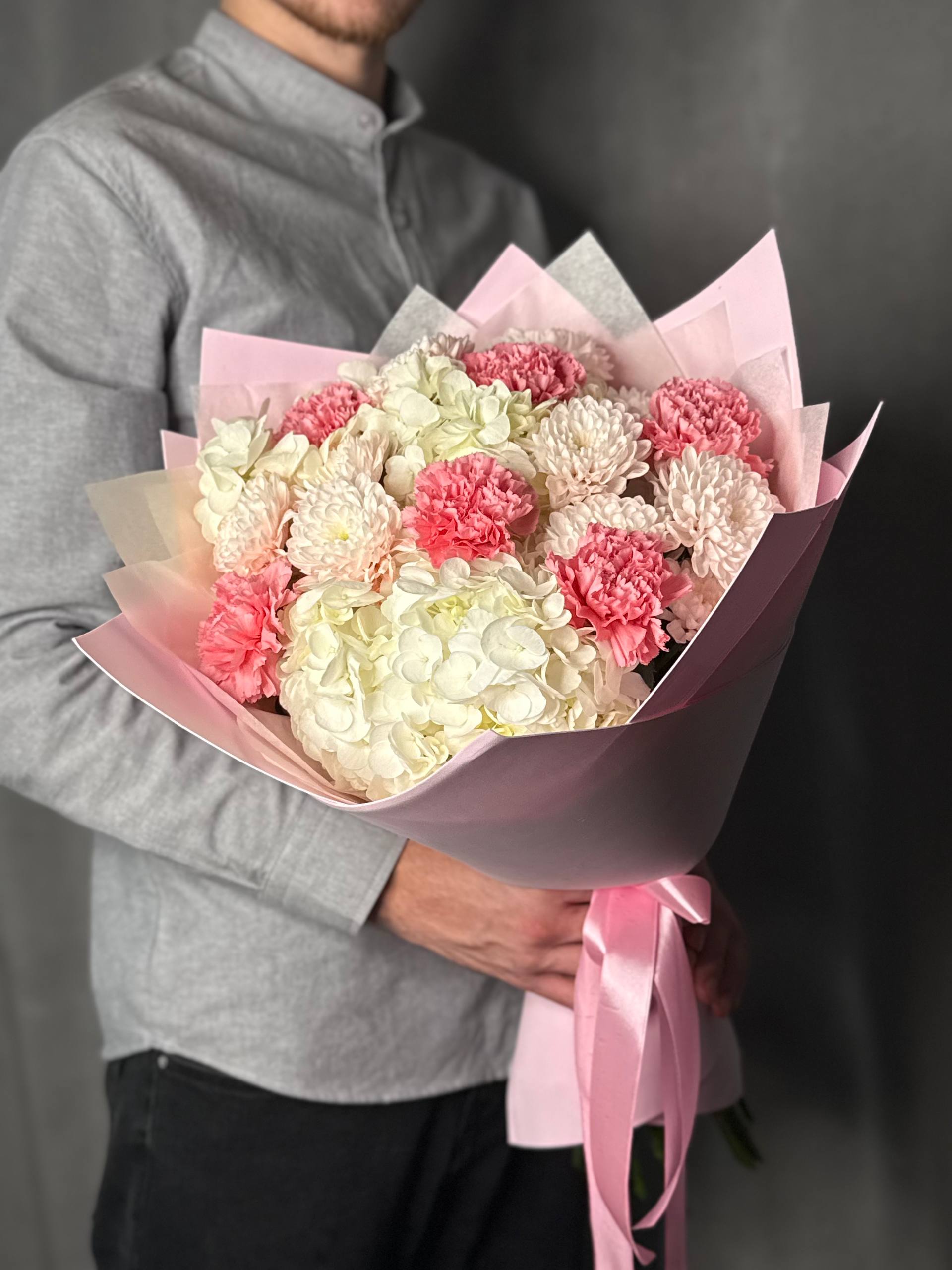 Нежный сборный букет